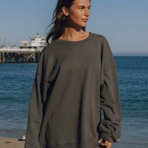 Oversized Gray Sweatshirt